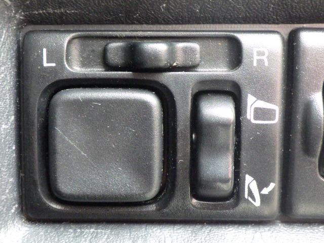 ＡＺオフロード ＸＣ　禁煙車／４ＷＤ／エンジンスターター／ドアミラーヒーター／フォグランプ／純正アルミホイール／電動格納ミラー／ＬＥＤヘッドライト／シガーライター／ドアバイザー／バニティミラー／ＥＴＣ（4枚目）
