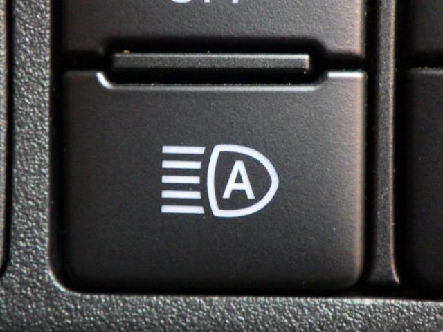 装備９【オートハイビーム】→対向車を自動で感知！　切り替えの手間を省きます！