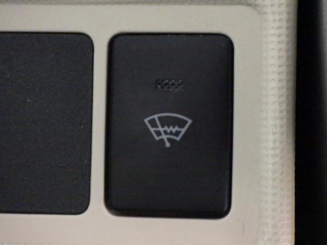 ムーヴキャンバス Ｇメイクアップリミテッド　ＳＡＩＩＩ　禁煙者／両側電動パワスラ／エンスタ／全周囲カメラ／シートヒーター／ＥＴＣ／バックカメラ／ワイパーデアイサー／衝突軽減ブレーキ／障害物センサー／車線逸脱／ＬＥＤヘッドライト／フルセグ／Ｂｌｕｅｔｏｏｔｈ（6枚目）