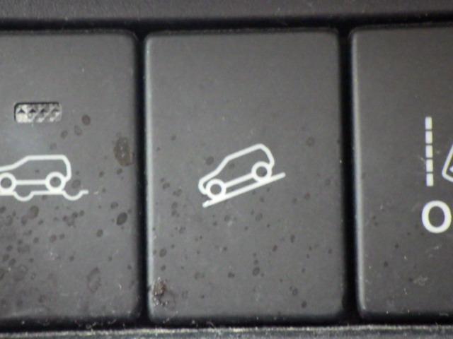 �g�c�c�i�r�A�������[�i�r�A�t���Z�O�e���r�`���[�i�[�A�o�b�N���j�^�[�A�T�C�h���j�^�[�A�t�����g���j�^�[�A����h�~���u�i�Z�L�����e�B�[�j�Ȃǂ̔̔���t�����s���Ă���܂��B