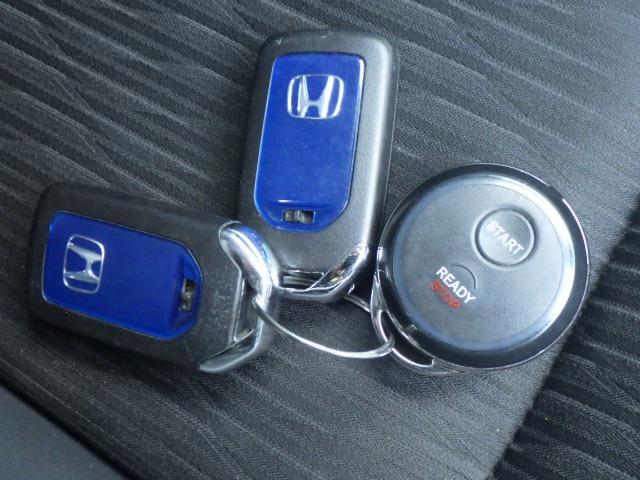 ヴェゼル ハイブリッドＺ・ホンダセンシング　禁煙車／前後ドラレコ／エンジンスターター／バックカメラ／レーダークルコン／シートヒーター／ワイパーデアイサー／サイドミラーヒーター／レーダークルコン／社外レーダー／衝突被害軽減ブレーキ／ＥＴＣ（5枚目）