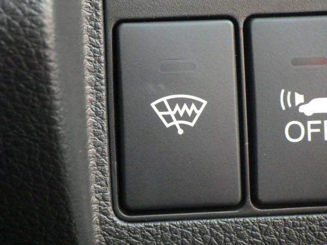 ヴェゼル ハイブリッドＺ・ホンダセンシング　禁煙車／前後ドラレコ／エンジンスターター／バックカメラ／レーダークルコン／シートヒーター／ワイパーデアイサー／サイドミラーヒーター／レーダークルコン／社外レーダー／衝突被害軽減ブレーキ／ＥＴＣ（11枚目）