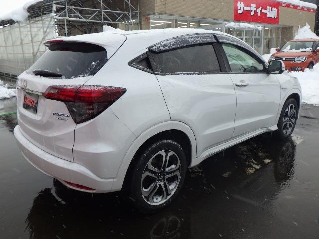 ヴェゼル ハイブリッドＺ・ホンダセンシング　禁煙車／前後ドラレコ／エンジンスターター／バックカメラ／レーダークルコン／シートヒーター／ワイパーデアイサー／サイドミラーヒーター／レーダークルコン／社外レーダー／衝突被害軽減ブレーキ／ＥＴＣ（21枚目）