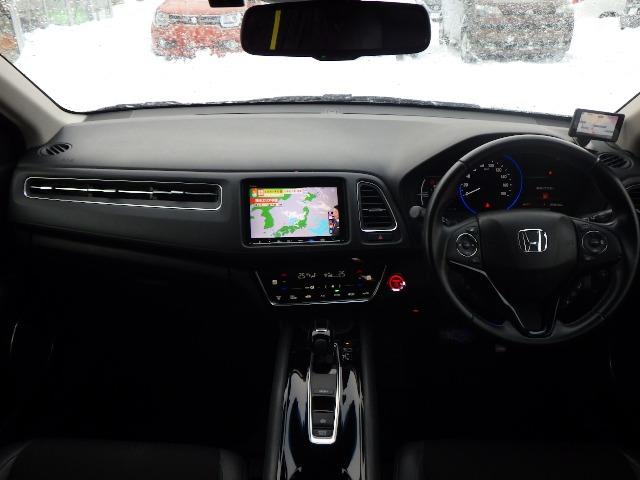 ヴェゼル ハイブリッドＺ・ホンダセンシング　禁煙車／前後ドラレコ／エンジンスターター／バックカメラ／レーダークルコン／シートヒーター／ワイパーデアイサー／サイドミラーヒーター／レーダークルコン／社外レーダー／衝突被害軽減ブレーキ／ＥＴＣ（22枚目）