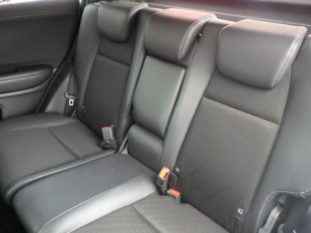 ヴェゼル ハイブリッドＺ・ホンダセンシング　禁煙車／前後ドラレコ／エンジンスターター／バックカメラ／レーダークルコン／シートヒーター／ワイパーデアイサー／サイドミラーヒーター／レーダークルコン／社外レーダー／衝突被害軽減ブレーキ／ＥＴＣ（28枚目）