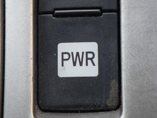 �g�c�c�i�r�A�������[�i�r�A�t���Z�O�e���r�`���[�i�[�A�o�b�N���j�^�[�A�T�C�h���j�^�[�A�t�����g���j�^�[�A����h�~���u�i�Z�L�����e�B�[�j�Ȃǂ̔̔���t�����s���Ă���܂��B