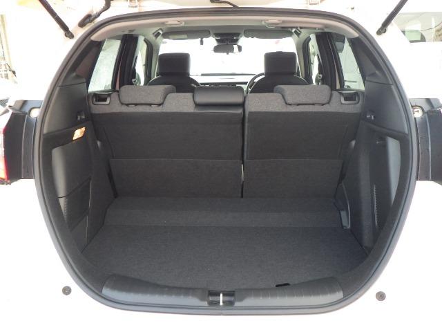 フィット e:HEVホーム 禁煙車/メーカーオプションナビ/プレミアムオーディオ/ホンダセンシング/ETC2.0/前後ドラレコ/ホンダコネクト/衝突被害軽減ブレーキ/LEDヘッドライト/ワイパーデアイサー/サイドミラーヒーター(26枚目)