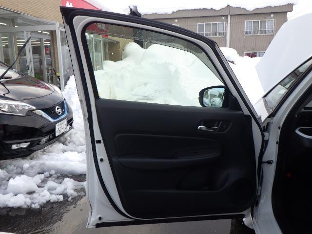 フィット e:HEVホーム 禁煙車/メーカーオプションナビ/プレミアムオーディオ/ホンダセンシング/ETC2.0/前後ドラレコ/ホンダコネクト/衝突被害軽減ブレーキ/LEDヘッドライト/ワイパーデアイサー/サイドミラーヒーター(49枚目)