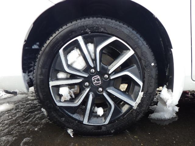 フィット e:HEVホーム 禁煙車/メーカーオプションナビ/プレミアムオーディオ/ホンダセンシング/ETC2.0/前後ドラレコ/ホンダコネクト/衝突被害軽減ブレーキ/LEDヘッドライト/ワイパーデアイサー/サイドミラーヒーター(67枚目)