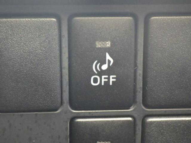 プリウス Ｓ　後期型／禁煙車／バックカメラ／前後ドライブレコーダー／エンジンスターター／ＥＴＣ／ワイパーデアイサー／ＨＩＤ／前後フォグ／ＳＤナビ／フルセグ／Ｂｌｕｅｔｏｏｔｈ／プッシュスタート／ＨＤＭＩ／社外ＡＷ（29枚目）