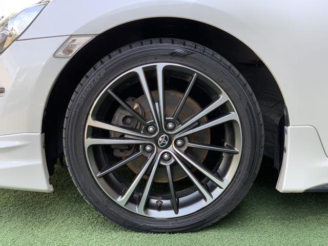 ８６ ＧＴリミテッド　ＴＲＤフルエアロ　社外マフラー　純正ナビ　ＥＴＣ　パドルシフト（16枚目）