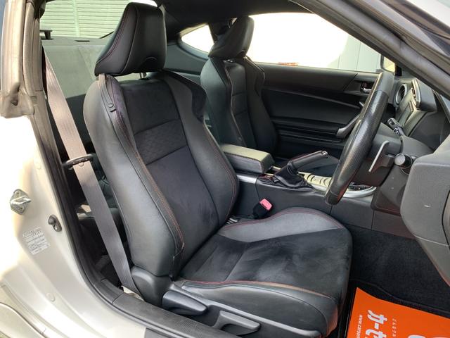 ８６ ＧＴリミテッド　ＴＲＤフルエアロ　社外マフラー　純正ナビ　ＥＴＣ　パドルシフト（22枚目）