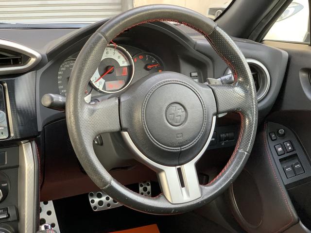 ８６ ＧＴリミテッド　ＴＲＤフルエアロ　社外マフラー　純正ナビ　ＥＴＣ　パドルシフト（32枚目）