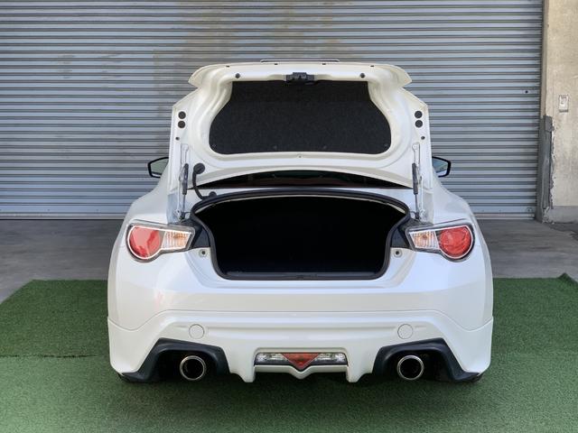 ８６ ＧＴリミテッド　ＴＲＤフルエアロ　社外マフラー　純正ナビ　ＥＴＣ　パドルシフト（40枚目）