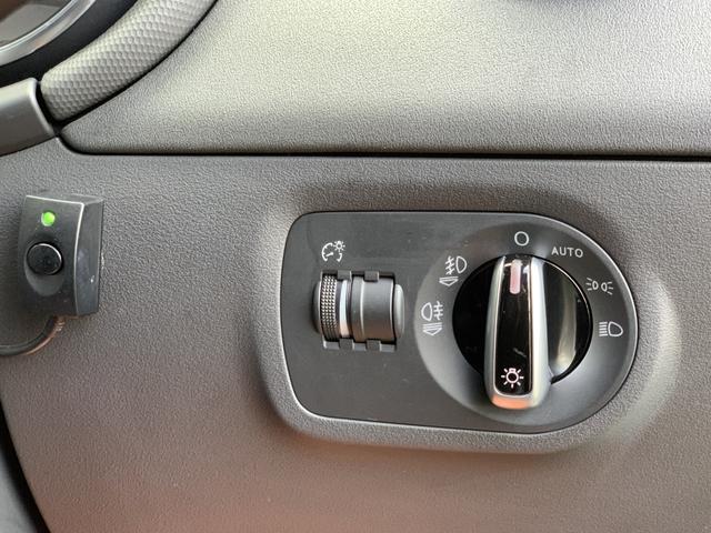 ＴＴクーペ １．８ＴＦＳＩ　Ｓラインコンペティション　後期型　純正Ｂｌｕｅｔｏｏｔｈナビ　ＴＶ　Ｂカメラ　ＥＴＣ　前後ドラレコ　レーダー探知機　黒半革シート（40枚目）