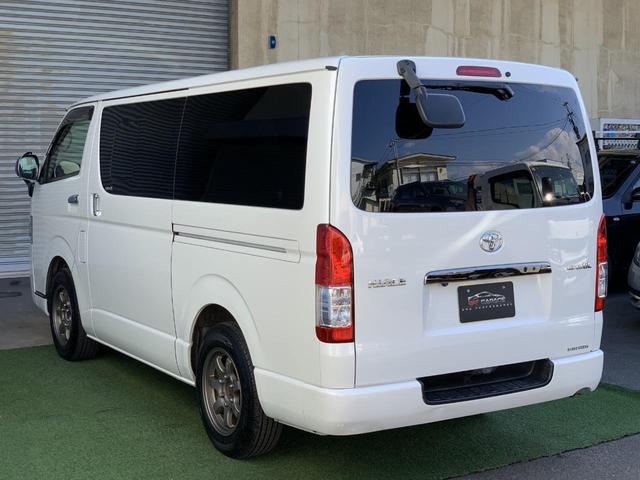 ハイエースバン スーパーＧＬ　ダークプライム　フルセグＢｌｕｅｔｏｏｔｈナビ　テレビ　Ｂカメラ　両側小窓（8枚目）