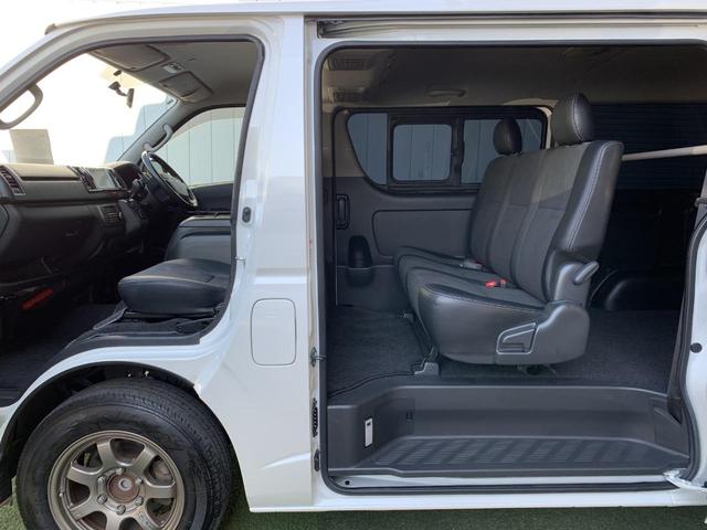 ハイエースバン スーパーＧＬ　ダークプライム　フルセグＢｌｕｅｔｏｏｔｈナビ　テレビ　Ｂカメラ　両側小窓（13枚目）