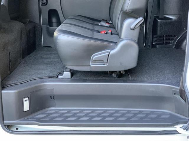 ハイエースバン スーパーＧＬ　ダークプライム　フルセグＢｌｕｅｔｏｏｔｈナビ　テレビ　Ｂカメラ　両側小窓（29枚目）