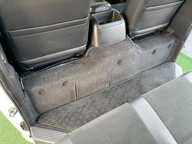 ハイエースバン スーパーＧＬ　ダークプライム　フルセグＢｌｕｅｔｏｏｔｈナビ　テレビ　Ｂカメラ　両側小窓（30枚目）