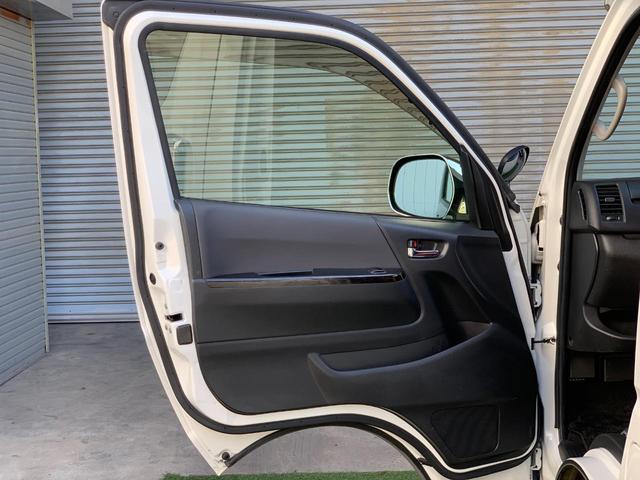 ハイエースバン スーパーＧＬ　ダークプライム　フルセグＢｌｕｅｔｏｏｔｈナビ　テレビ　Ｂカメラ　両側小窓（49枚目）