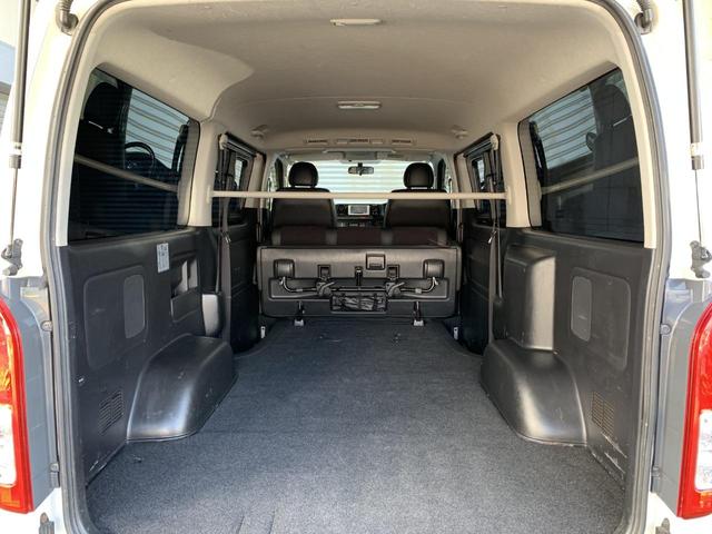 ハイエースバン スーパーＧＬ　ダークプライム　フルセグＢｌｕｅｔｏｏｔｈナビ　テレビ　Ｂカメラ　両側小窓（56枚目）