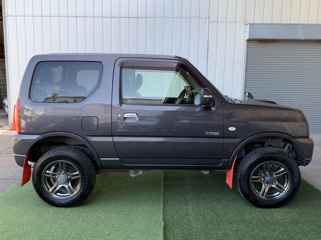 ジムニー クロスアドベンチャー　９型　２ｉｎｃｈリフトアップ　５速ＭＴ　前後ドラレコ　フルセグナビ　ＴＶ　ＥＴＣ　夏冬タイヤ付（11枚目）