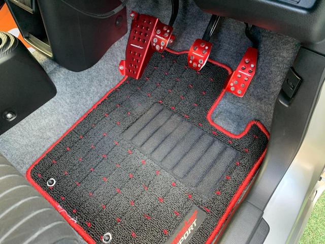 アルトワークス ベースグレード　５速ＭＴ　ＴＥＩＮ車高調　モンスタースポーツマフラー　ＤＥＦＩブースト計　Ｈｏｔｓｔｕｆｆメッシュホイール　社外テール　ＦＲＰボンネット　ＺＥＲＯ１０００エアクリ（41枚目）