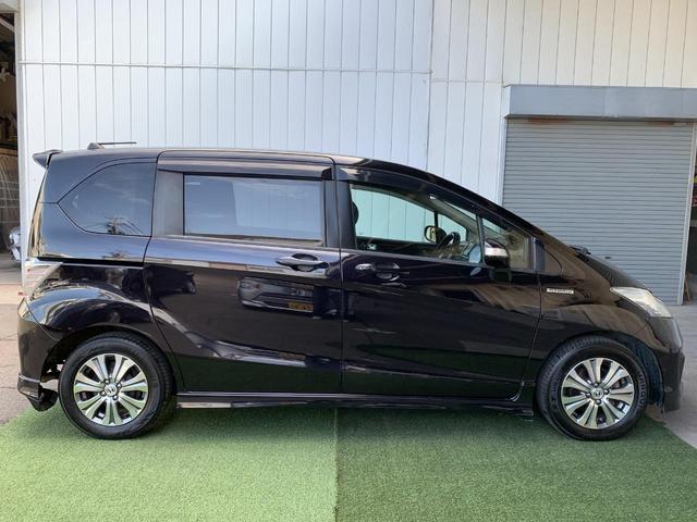 フリードハイブリッド ジャストセレクション　両側電動パワスラ　純正ナビ　ＴＶ　Ｂカメラ　後部座席モニター　ＥＴＣ　クルコン（12枚目）