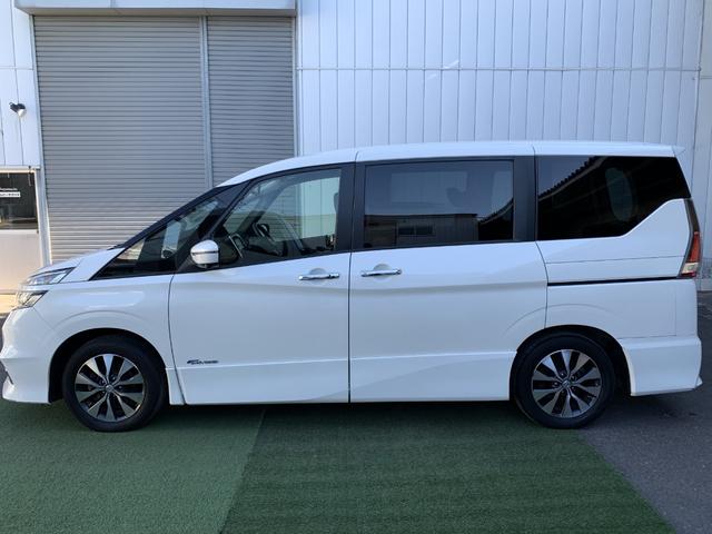 セレナ ハイウェイスター　Ｖセレクション　プロパイロット　アラウンドビューモニター　両側電動スライド　衝突軽減　Ｐアシスト　クルコン　ＡＬＰＩＮＥフリップダウン　ドラレコ　禁煙車（11枚目）