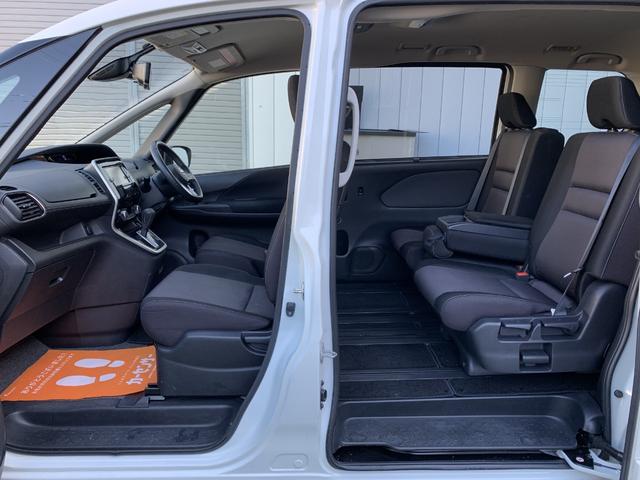 セレナ ハイウェイスター　Ｖセレクション　プロパイロット　アラウンドビューモニター　両側電動スライド　衝突軽減　Ｐアシスト　クルコン　ＡＬＰＩＮＥフリップダウン　ドラレコ　禁煙車（14枚目）