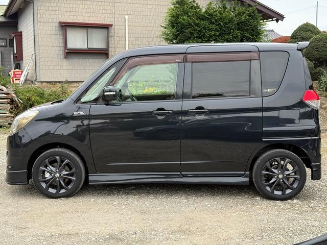 ソリオ ブラック&ホワイトII 特別仕様車 純正フルエアロ フルセグTV DVD エンジンスターター シートヒーター 電動スライドドア ビルトインETC 専用15インチアルミホイール スマートキー リアスポイラー プッシュスタート(4枚目)