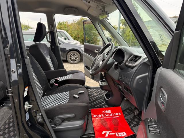 ソリオ ブラック&ホワイトII 特別仕様車 純正フルエアロ フルセグTV DVD エンジンスターター シートヒーター 電動スライドドア ビルトインETC 専用15インチアルミホイール スマートキー リアスポイラー プッシュスタート(16枚目)