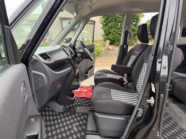 ソリオ ブラック&ホワイトII 特別仕様車 純正フルエアロ フルセグTV DVD エンジンスターター シートヒーター 電動スライドドア ビルトインETC 専用15インチアルミホイール スマートキー リアスポイラー プッシュスタート(19枚目)