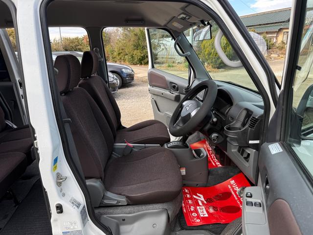 タウンボックス ＲＸ　令８年１１月　４ＷＤ　ターボ　４ＡＴ　オートマ　ナビフルセグＤＶＤ　Ｂｌｕｅｔｏｏｔｈ　パール　両側スライドドア　キーレス　ＥＴＣ　ＬＥＤヘッド　純正１３インチアルミ　フォグライト　プライバシーガラス（18枚目）