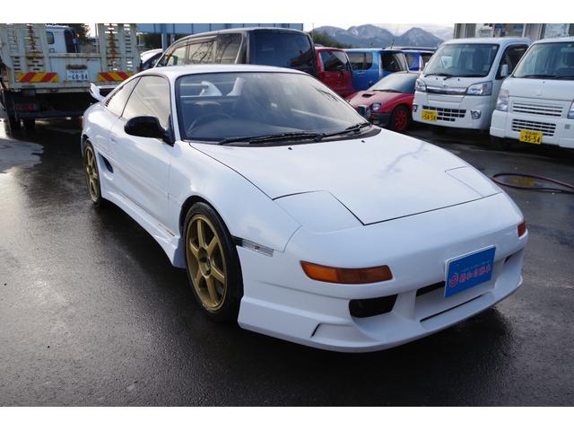 ＭＲ２ ＧＴ　５速マニュアル　ターボ　機械式ＬＳＤ　社外１７インチアルミホイール　エアコン　オーディオレス　リトラクタブルヘッドライト（10枚目）