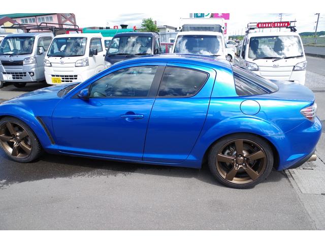 ＲＸ－８ タイプＳ　６速ミッション　スマートキー　電動格納ミラー　アルミホイール　盗難防止システム　衝突安全ボディ　ＡＢＳ　ＥＳＣ　ＵＳＢ　ミュージックプレイヤー接続可　Ｂｌｕｅｔｏｏｔｈ　エアコン　パワーステアリング（18枚目）