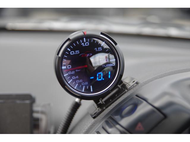 スカイライン ＧＴ－Ｒ　４ＷＤ　ＥＴＣ　アルミホイール　ＭＴ　電動格納ミラー　ＵＳＢ　ミュージックプレイヤー接続可（9枚目）