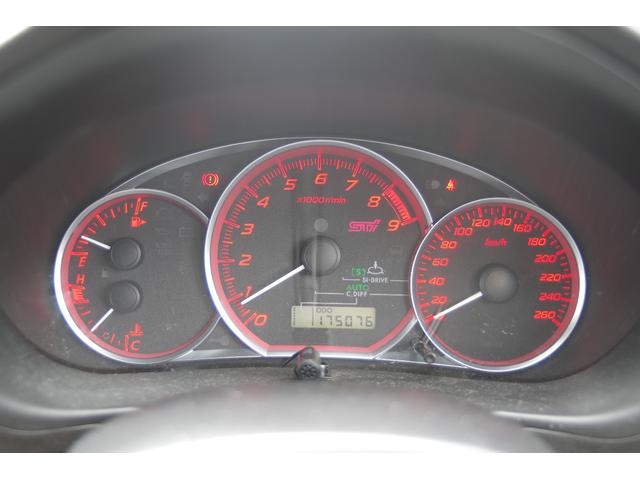 インプレッサ ＷＲＸ　ＳＴｉ　４ＷＤ　ＥＴＣ　ナビ　ＴＶ　アルミホイール　ＨＩＤ　ＭＴ　スマートキー　電動格納ミラー　盗難防止システム　Ｂｌｕｅｔｏｏｔｈ　衝突安全ボディ　ＡＢＳ　ＥＳＣ　エアコン　パワーステアリング（26枚目）