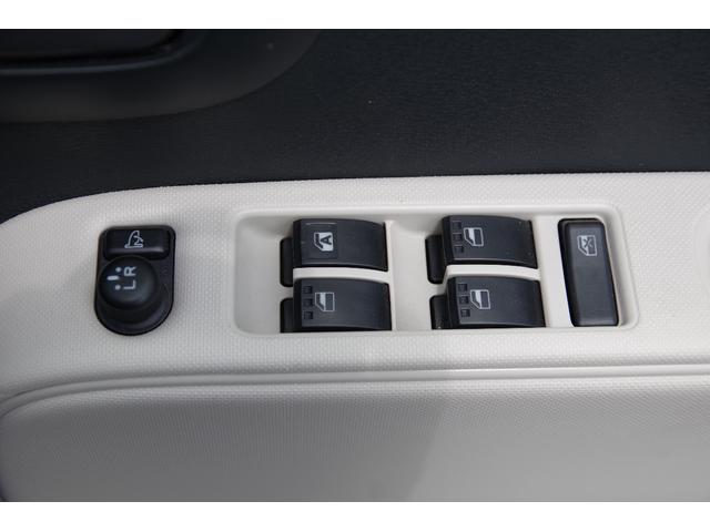 ミラココア ココアＬ　バックカメラ　ナビ　ＴＶ　キーレスエントリー　アイドリングストップ　電動格納ミラー　ベンチシート　ＣＶＴ　盗難防止システム　ＡＢＳ　ＣＤ　ＵＳＢ　Ｂｌｕｅｔｏｏｔｈ　アルミホイール　衝突安全ボディ（10枚目）