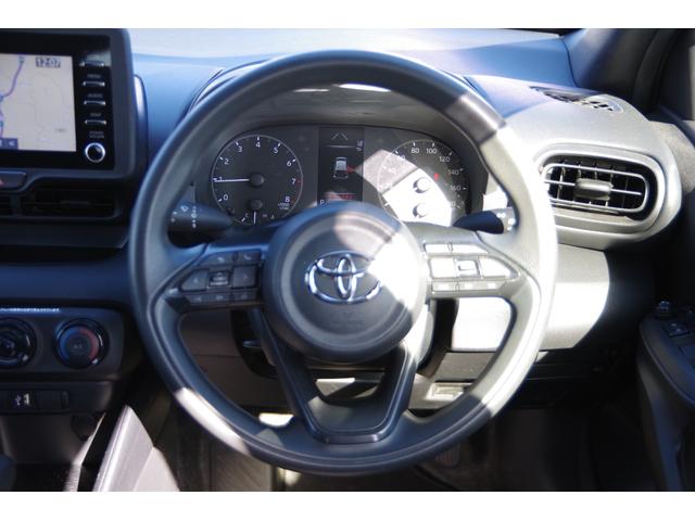 ヤリス X 4WD ドライブレコーダー ETC バックカメラ ナビ クリアランスソナー オートクルーズコントロール レーンアシスト 衝突被害軽減システム オートマチックハイビーム スマートキー 電動格納ミラー(3枚目)