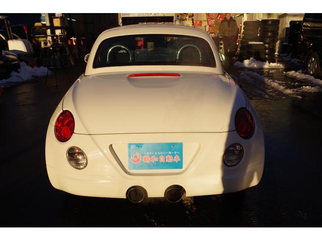 コペン ２ｎｄアニバーサリーエディション　ＨＩＤ　キーレスエントリー　シートヒーター　ＭＴ　ＡＢＳ　ＣＤ　Ｂｌｕｅｔｏｏｔｈ　アルミホイール　衝突安全ボディ　エアコン　パワーステアリング　パワーウィンドウ（18枚目）