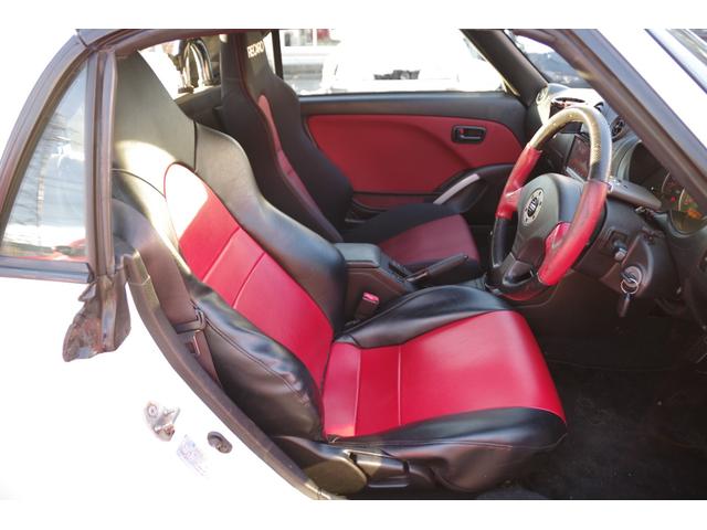 コペン ２ｎｄアニバーサリーエディション　ＨＩＤ　キーレスエントリー　シートヒーター　ＭＴ　ＡＢＳ　ＣＤ　Ｂｌｕｅｔｏｏｔｈ　アルミホイール　衝突安全ボディ　エアコン　パワーステアリング　パワーウィンドウ（22枚目）