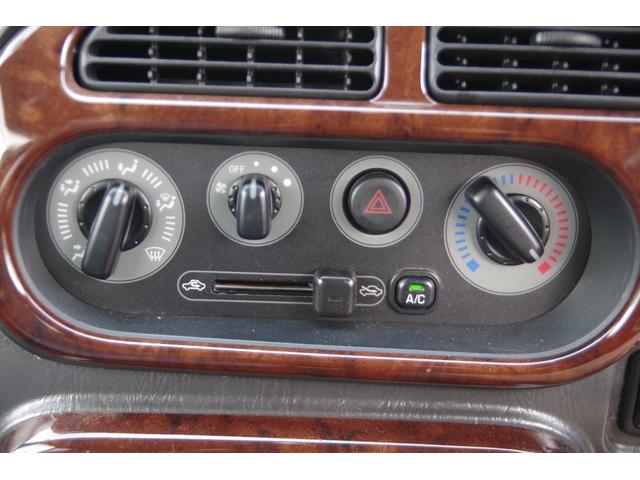 ミラ CD 4WD 社外マフラー 5MT 衝突安全ボディ エアコン パワーステアリング パワーウィンドウ 運転席エアバッグ 助手席エアバッグ(5枚目)