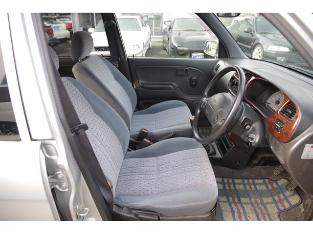 ミラ CD 4WD 社外マフラー 5MT 衝突安全ボディ エアコン パワーステアリング パワーウィンドウ 運転席エアバッグ 助手席エアバッグ(10枚目)