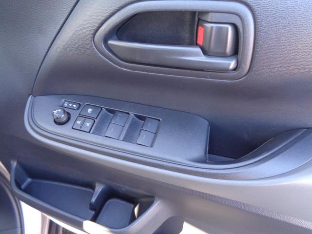 ノア Ｘ　４ＷＤ　衝突被害軽減システム　ナビ　Ｂｌｕｅｔｏｏｔｈ　ＤＶＤ　ＵＳＢ　ＥＴＣ　バックカメラ　レーダークルーズコントロール　ＬＥＤヘッドライト　キーレス　片側電動スライドドア　ワイパーデアイサー（12枚目）