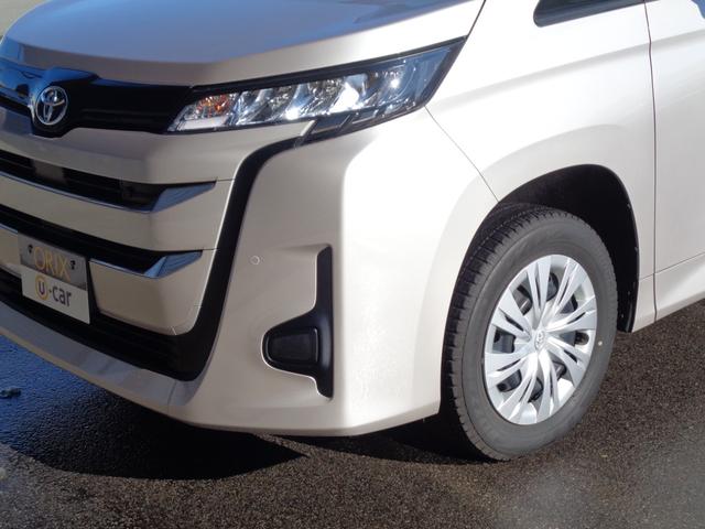 ノア Ｘ　４ＷＤ　衝突被害軽減システム　ナビ　Ｂｌｕｅｔｏｏｔｈ　ＤＶＤ　ＵＳＢ　ＥＴＣ　バックカメラ　レーダークルーズコントロール　ＬＥＤヘッドライト　キーレス　片側電動スライドドア　ワイパーデアイサー（21枚目）