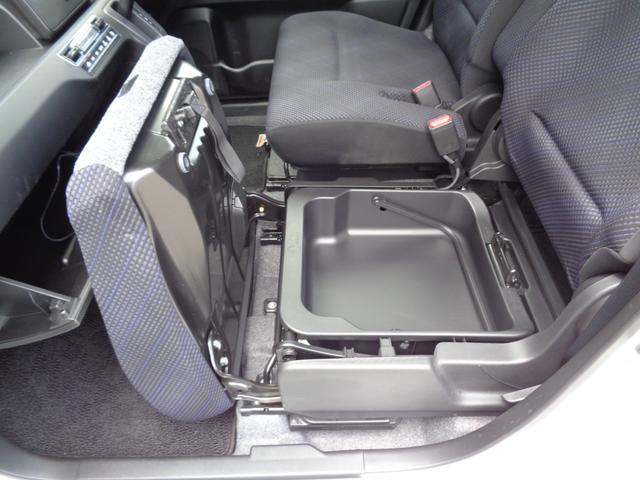 ワゴンＲ ハイブリッドＦＺ　ＥＴＣ　ナビ　フルセグＴＶ　バックカメラ　Ｂｌｕｅｔｏｏｔｈ　ＤＶＤ　ＵＳＢ　オートライト　ＬＥＤヘッドランプ　スマートキー　シートヒーター　盗難防止システム　横滑り防止装置　トラクションコントロール（8枚目）