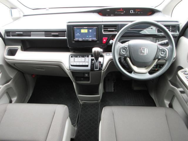 ステップワゴン Ｂ　ホンダセンシング　４ＷＤ　ＥＴＣ　バックカメラ　ナビ　Ｂｌｕｅｔｏｏｔｈ　ＵＳＢ　クリアランスソナー　レーダークルーズコントロール　衝突被害軽減システム　片側電動スライドドア　キーレス　横滑防止装置　ワイパーデアイサー（2枚目）
