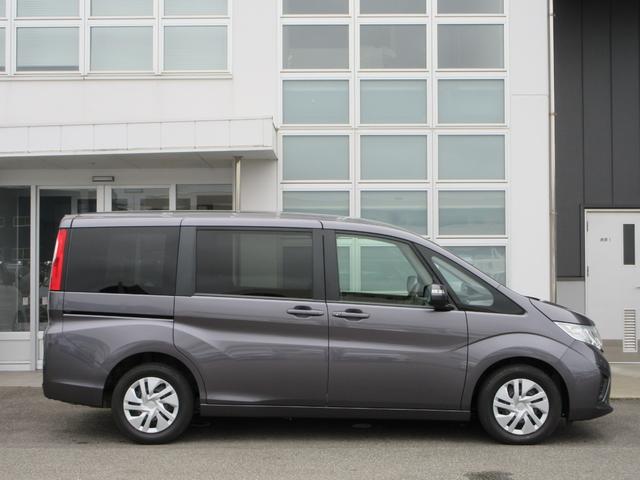 ステップワゴン Ｂ　ホンダセンシング　４ＷＤ　ＥＴＣ　バックカメラ　ナビ　Ｂｌｕｅｔｏｏｔｈ　ＵＳＢ　クリアランスソナー　レーダークルーズコントロール　衝突被害軽減システム　片側電動スライドドア　キーレス　横滑防止装置　ワイパーデアイサー（15枚目）