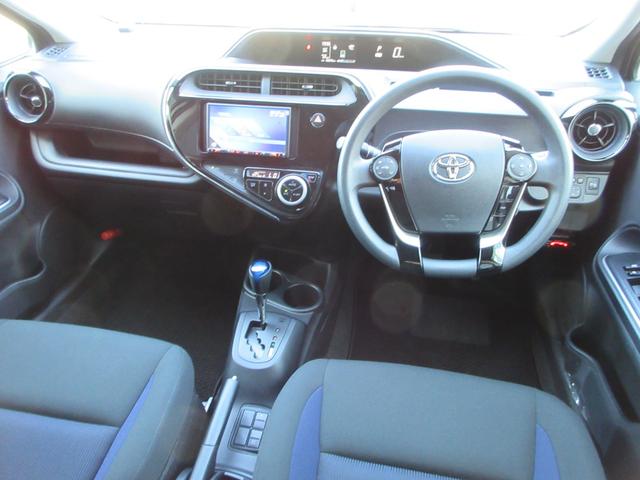 アクア Ｓ　ＥＴＣ　バックカメラ　ナビ　キーレス　アイドリングストップ　盗難防止システム　ＣＤ　Ｂｌｕｅｔｏｏｔｈ　横滑り防止装置　トラクションコントロール　オートＡＣ（2枚目）
